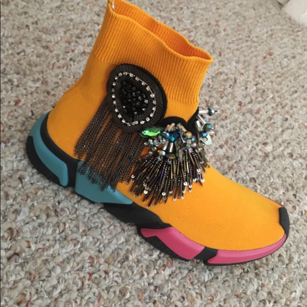 Shoes - Picture 1 of 2